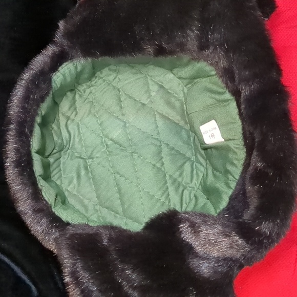 *3/$25 Red star winter hat - Picture 4 of 5